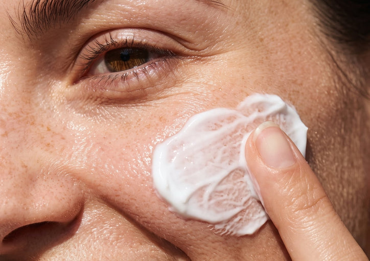 Crema idratante viso: come sceglierla in base al tipo di pelle